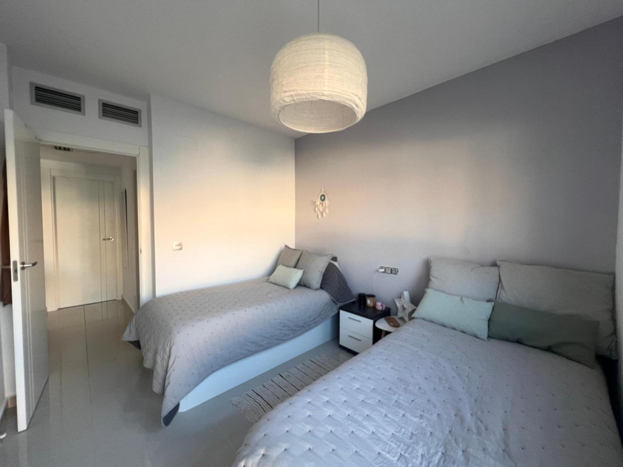 Bungalow En Punta Prima 2 Dormitorios Y Piscina ตอร์เรเวียคา ภายนอก รูปภาพ