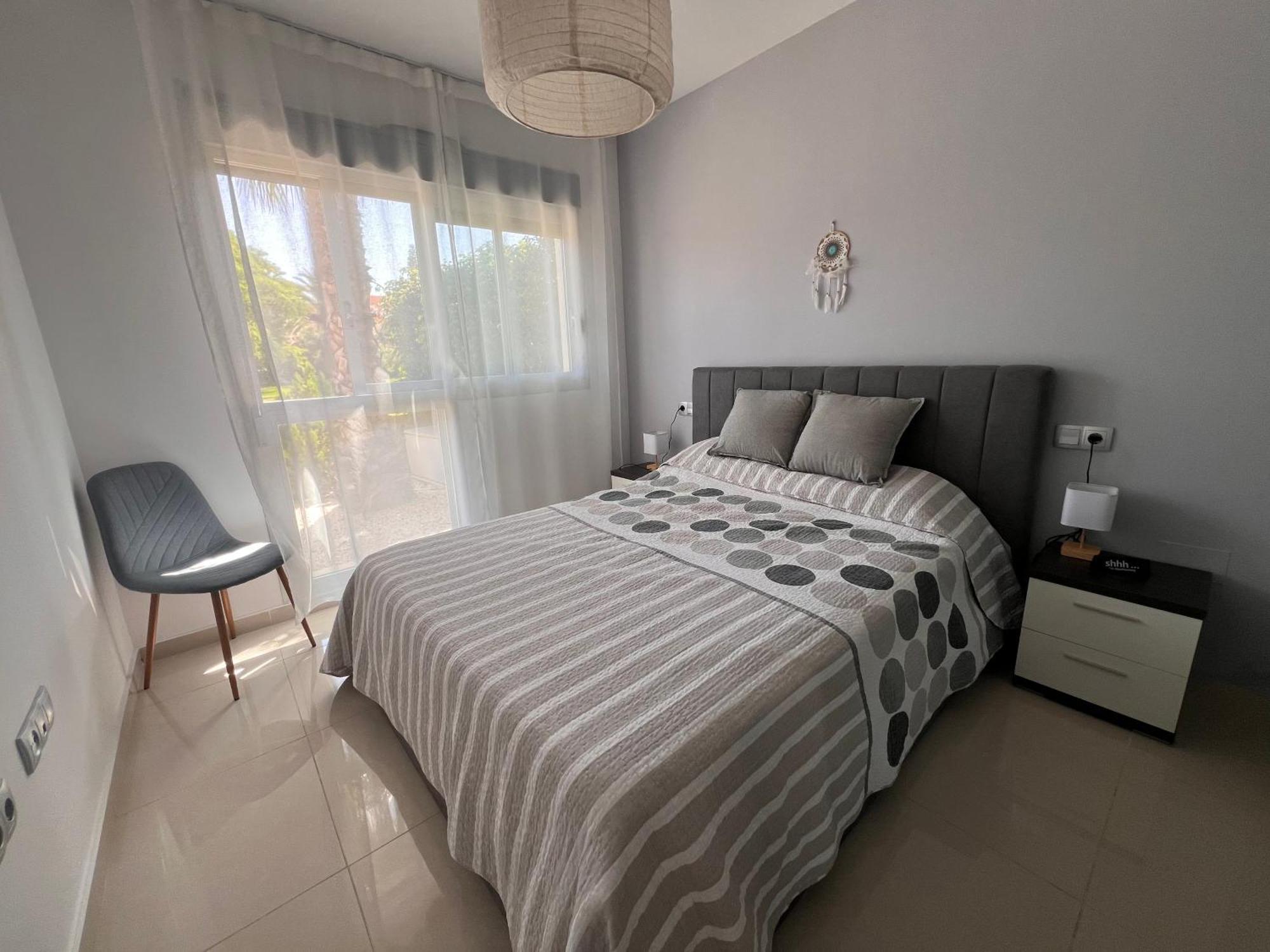 Bungalow En Punta Prima 2 Dormitorios Y Piscina ตอร์เรเวียคา ภายนอก รูปภาพ